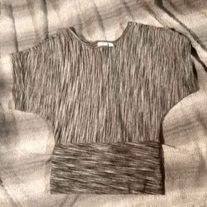 Cato top size small